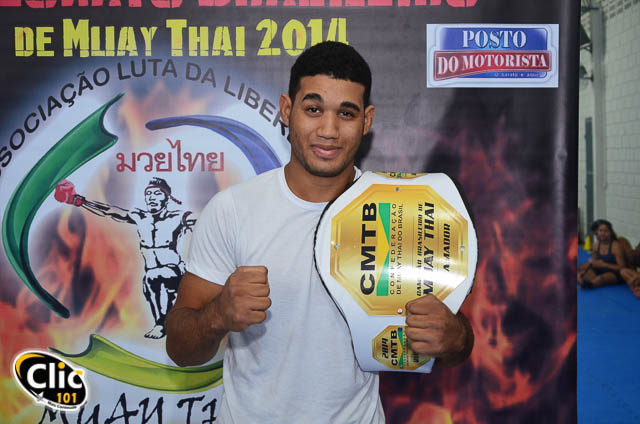 Mauricio Silva, categoria 65 kg - Campeão - Eunápolis