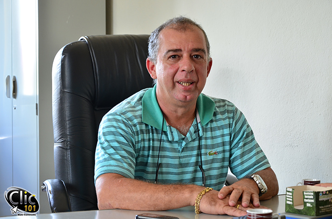 Roni Charles, Secretário de Administração