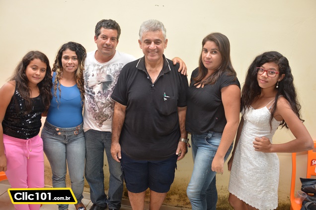 Vereador Roberinho e família com Jorge Brito