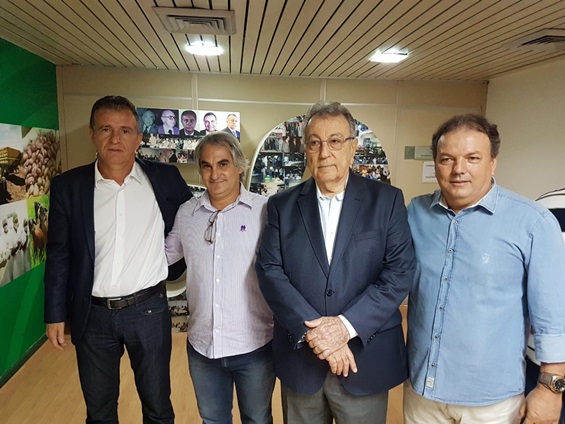 Dr. Humberto Miranda (Presidente Faeb) / Gilberto Borlini (Presidente Sindicato Itabela) / Dr. João Martins (Presidente CNA) / Rui Dias (Gerente Técnico Senar)