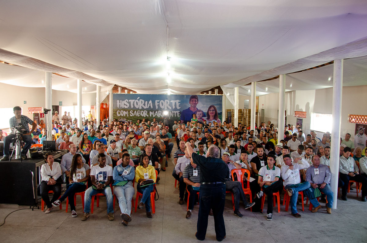 Palestra com professor Molion (Imagens: Welisvelton Cabral / Clic 101)