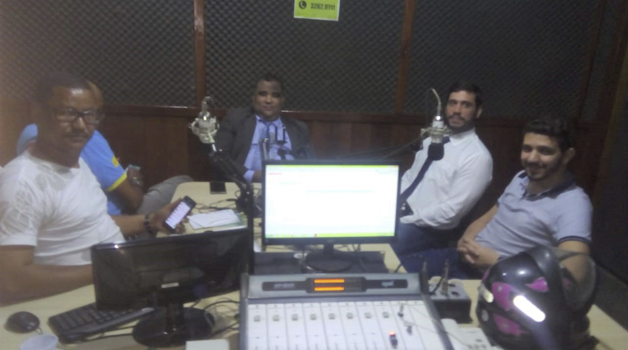 Jota Batista. Ramos Filho e Neto Carletto entrevistados por Sena Santos e Carlinhos Mototaxi – Foto: Reprodução das redes sociais