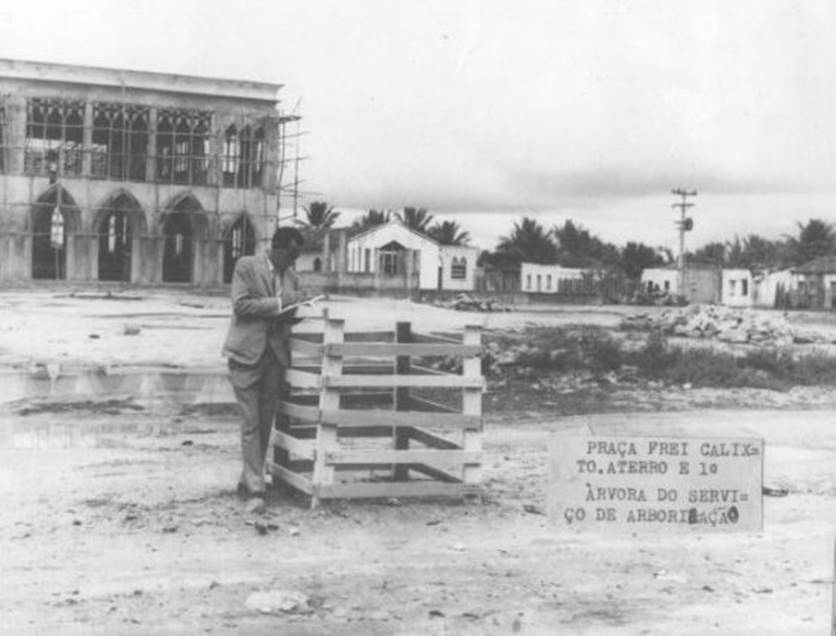 Alcides Lacerda - Praça Frei Calixto