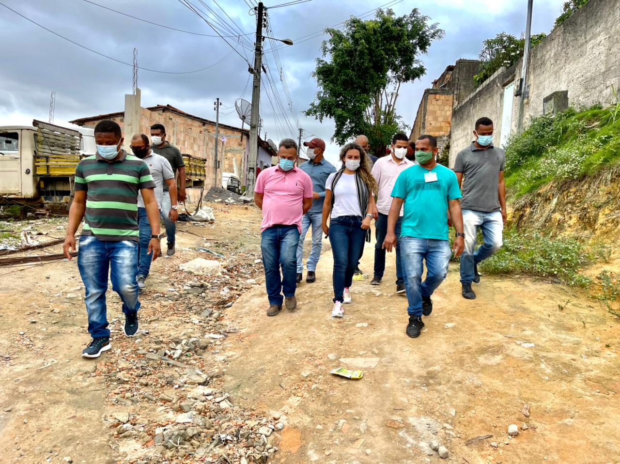 Prefeita Cordélia Torres acompanha execução do 