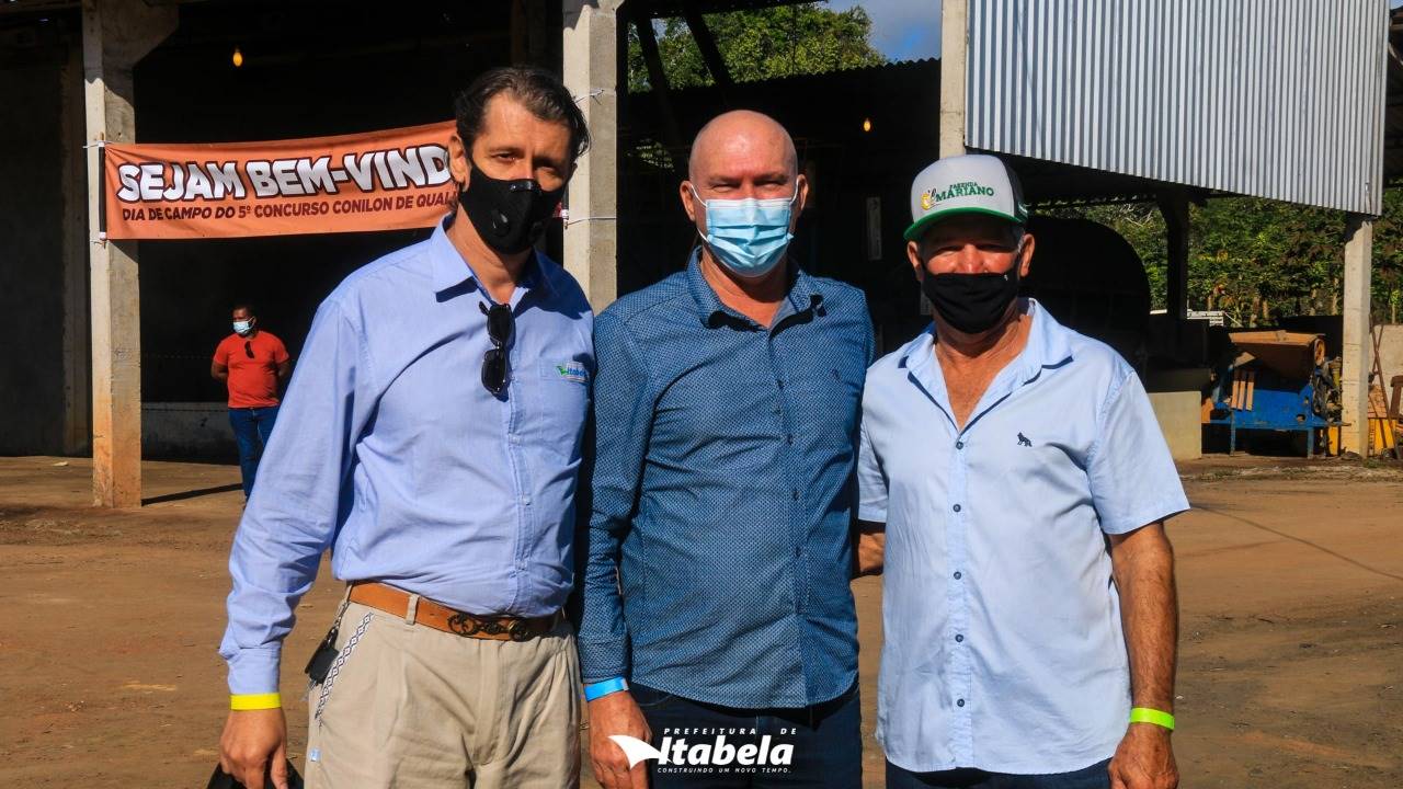 Edgar Goularte (Secretário de Agricultura) / Luciano Francisqueto (Prefeito de Itabela) / José Wilis Grassi (Presidente do Sindicato dos Produtores Rurais de Itabela)