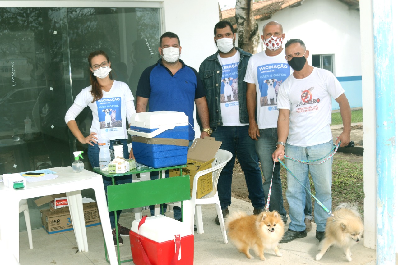 Equipe do CCZ realiza vacinação antirrábica em animais