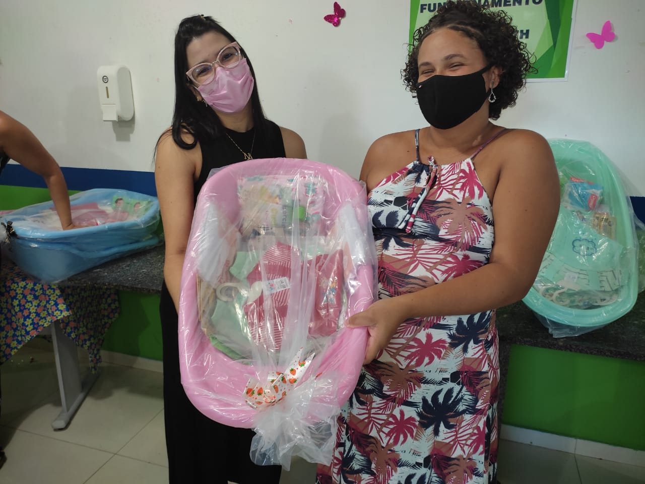 Entrega de kits de enxoval para gestantes foi realizada pela Secretaria de Assistência Social