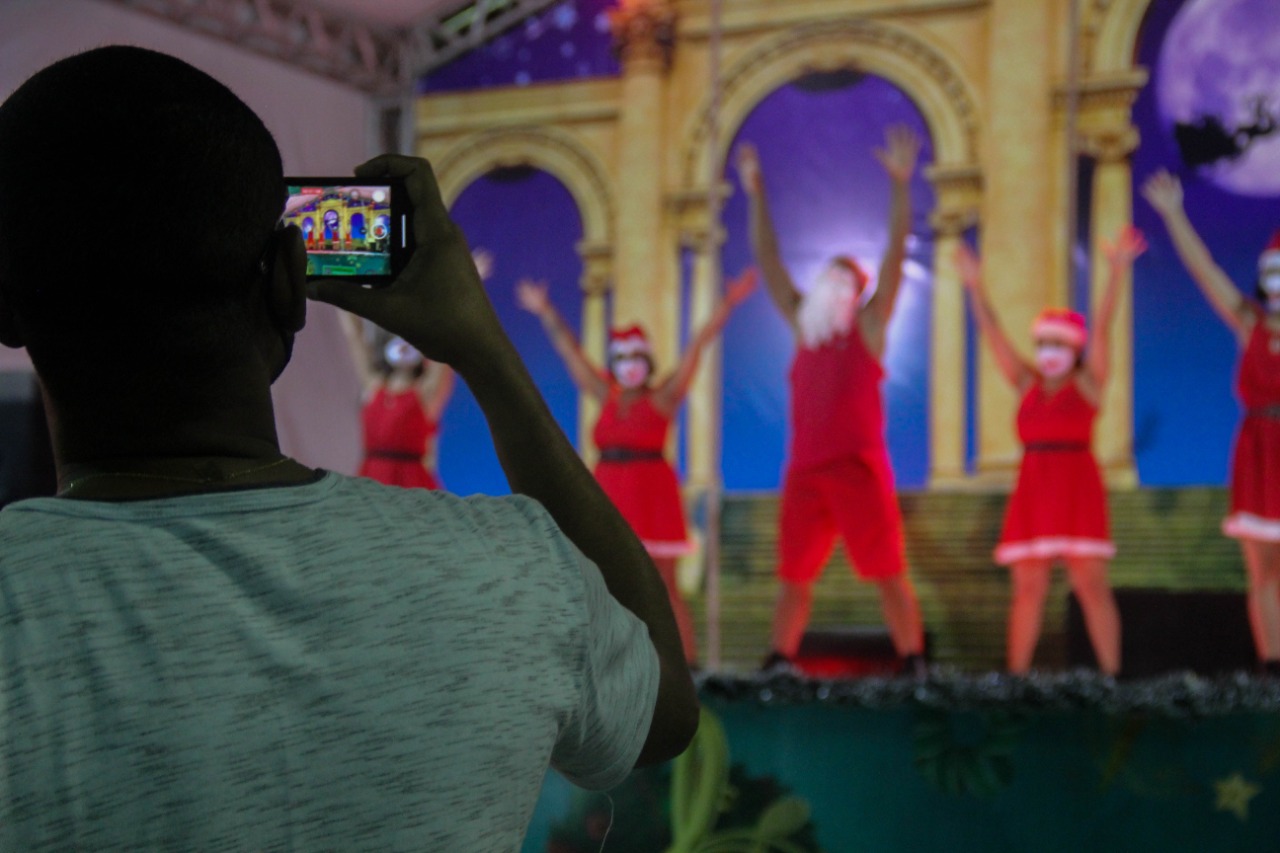 Público registrou apresentação de grupo de dança