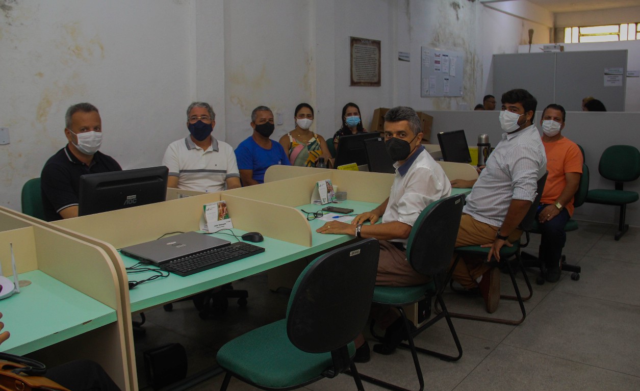 Reunião entre representantes de secretarias municipais resultou na campanha “Terreno Limpo, Cidade Limpa”