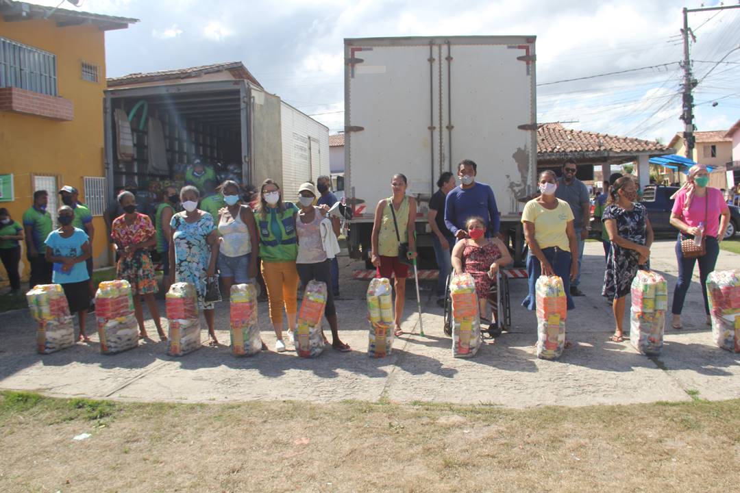 Mais de 600 cestas básicas foram distribuídas durante ação social