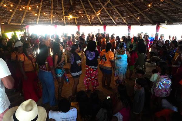 Festival Caju de Leitores: Os Marujos Pataxó encerraram a programação da 5ª edição do Festival Caju de Leitores