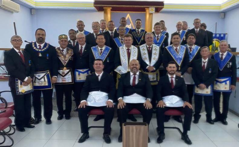 NA FRENTE: Elder Grassi, Rafael Costa e Marlon Cestari