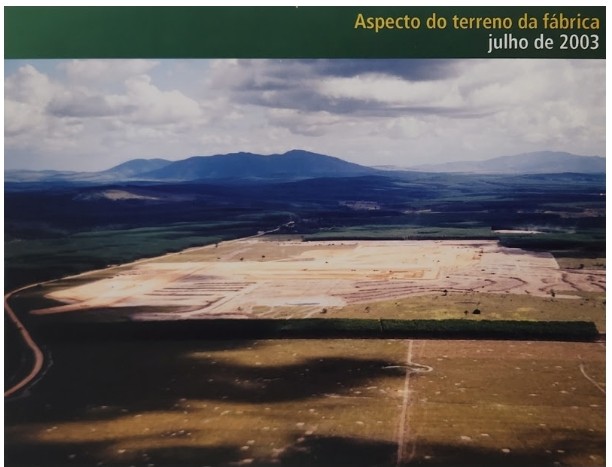 Área de construção da fábrica da Veracel, em 2003. Crédito: Veracel
