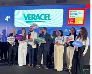 Representantes da Veracel em cerimônia realizada na manhã (17) pela consultoria Great Place to Work (GPTW)