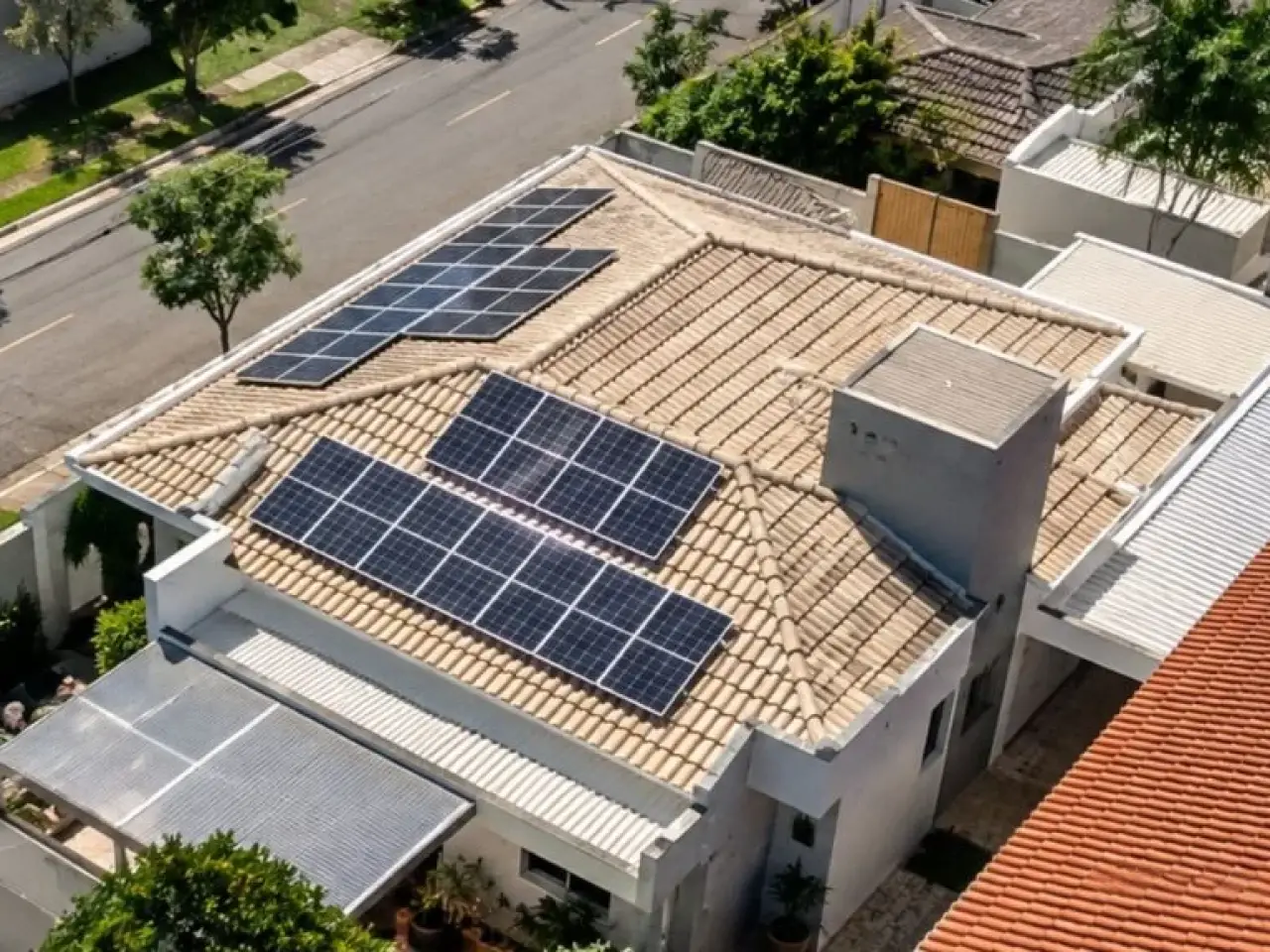 Conta de luz vai ficar mais cara para quem tem energia solar em casa. Crédito: Divulgação