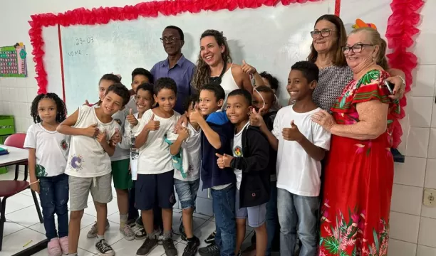 Em visita a escolas municipais, Cordélia anuncia novos projetos para a educação