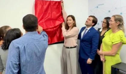 Prefeito Ricardo Flauzino participa da reinauguração da Sala da OAB