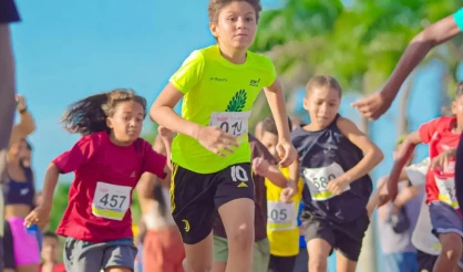 Corridinho Kids do Descobrimento reúne centenas de crianças na Passarela da Cultura