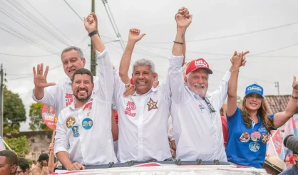 Prefeito Flauzino realiza mega carreata com Jerônimo,  Rui, Cláudia, e leva multidão às ruas de Itabela