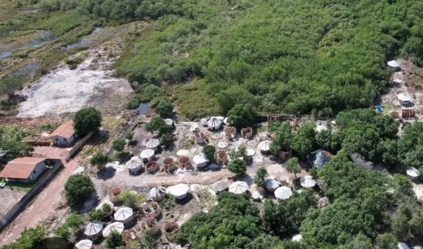 Invasão em área de manguezal na Orla Norte mobilização Prefeitura e órgãos de fiscalização