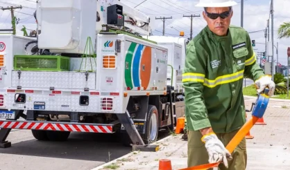 Escola de Eletricistas gratuita da Neoenergia Coelba tem 297 vagas abertas em 11 municípios baianos